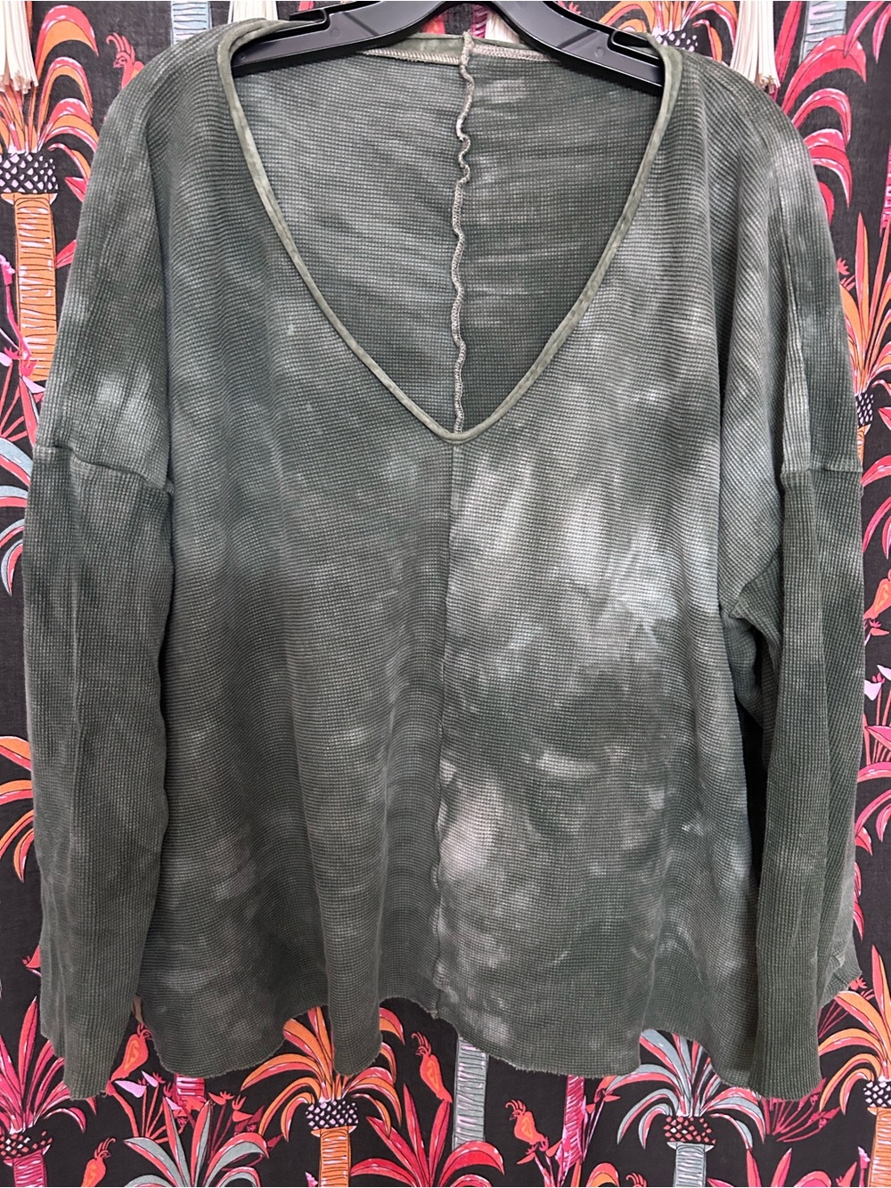 SINEW MOON MTO PINCH OF GRACE OVERSIZE T GAIA GREEN HEMP THERMAL LONG SLEEVE M/L